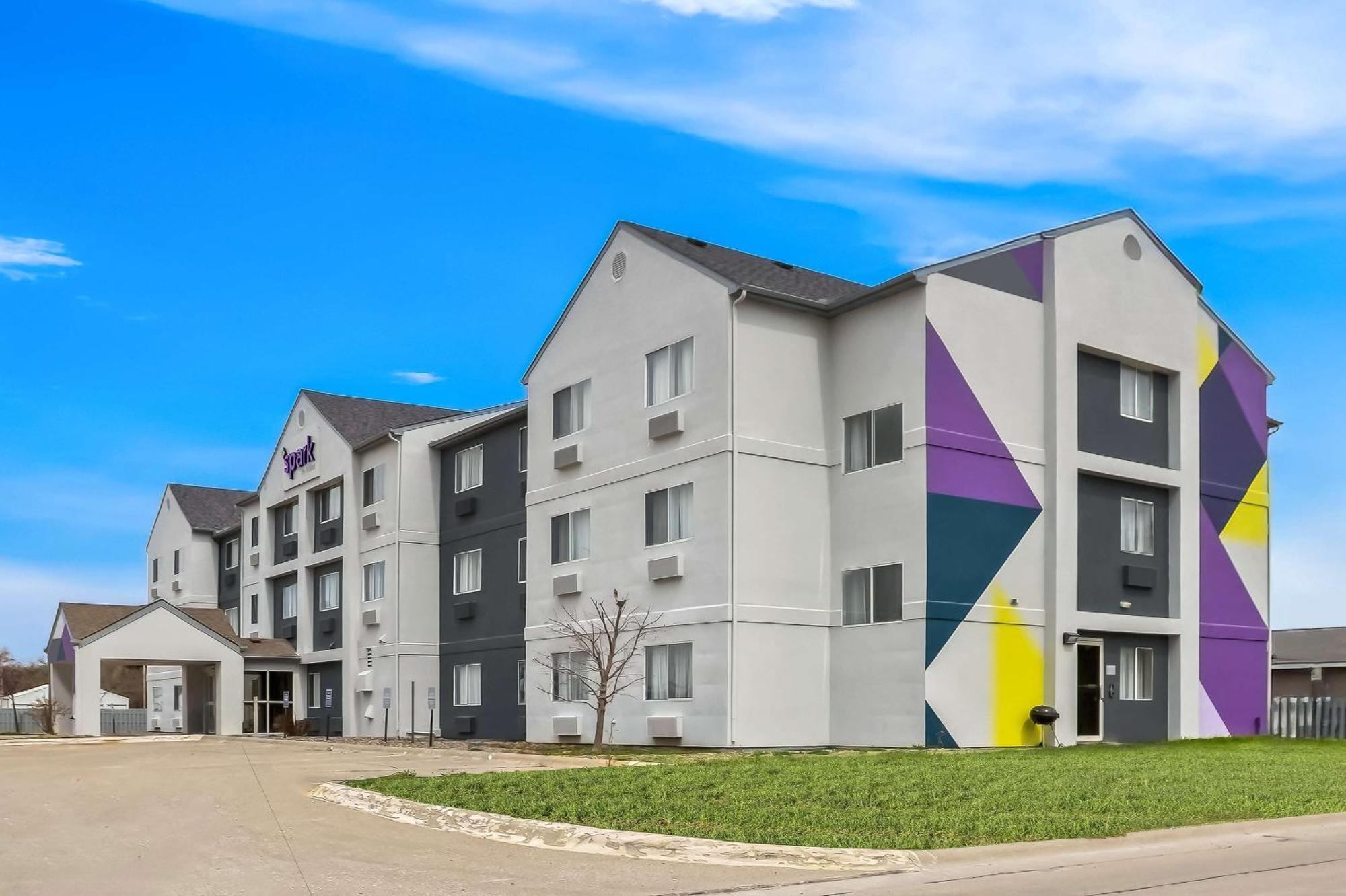 Spark By Hilton Moline Quad Cities Exterior photo